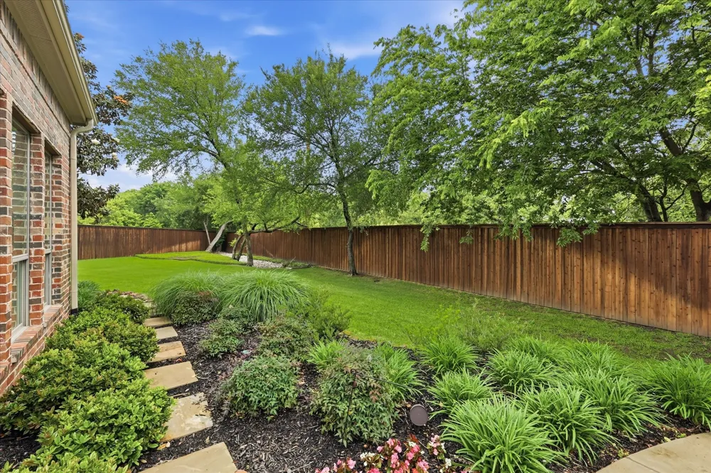 2216 Yeargain Court Southlake, TX 76092
