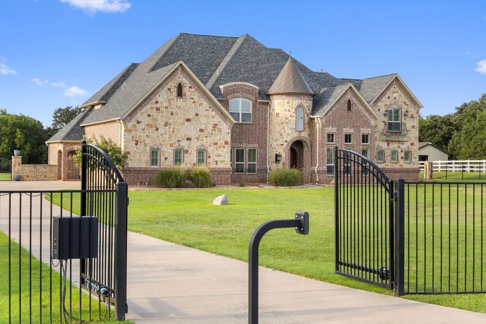 1311 Appaloosa Circle Bartonville, TX 76226