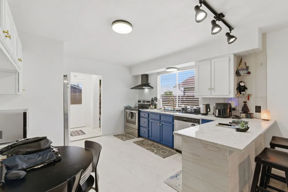1032 Greg Street #1-5 Azle, TX 76020
