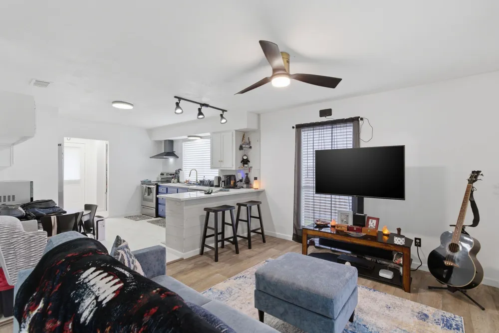 1032 Greg Street #1-5 Azle, TX 76020