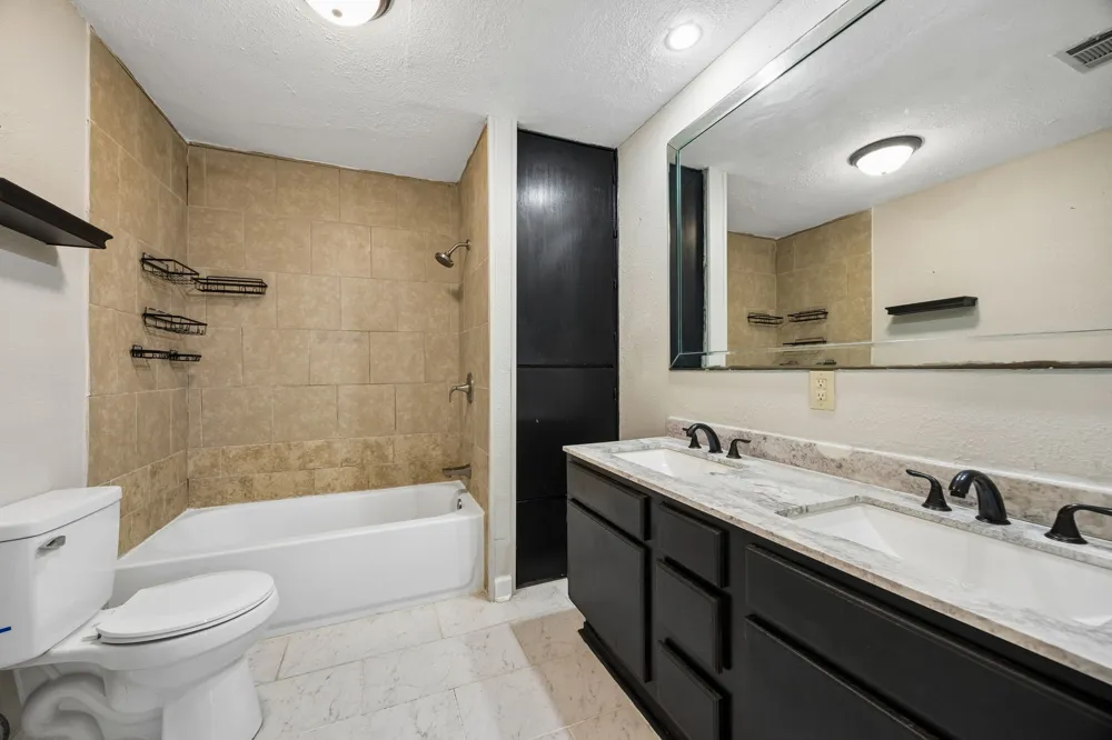 597 E Main Street Van, TX 75790