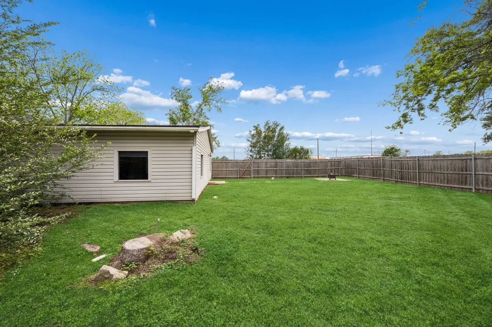 597 E Main Street Van, TX 75790