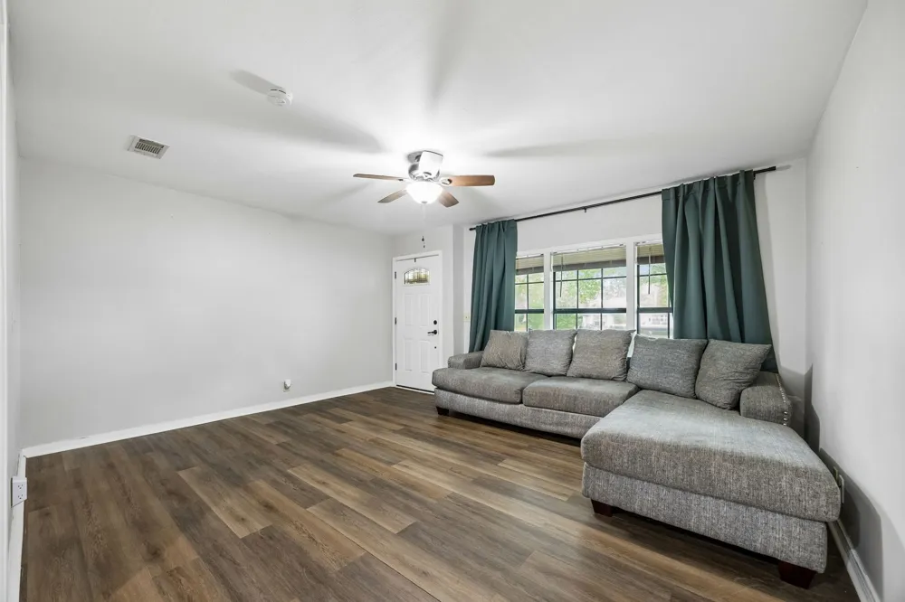 597 E Main Street Van, TX 75790