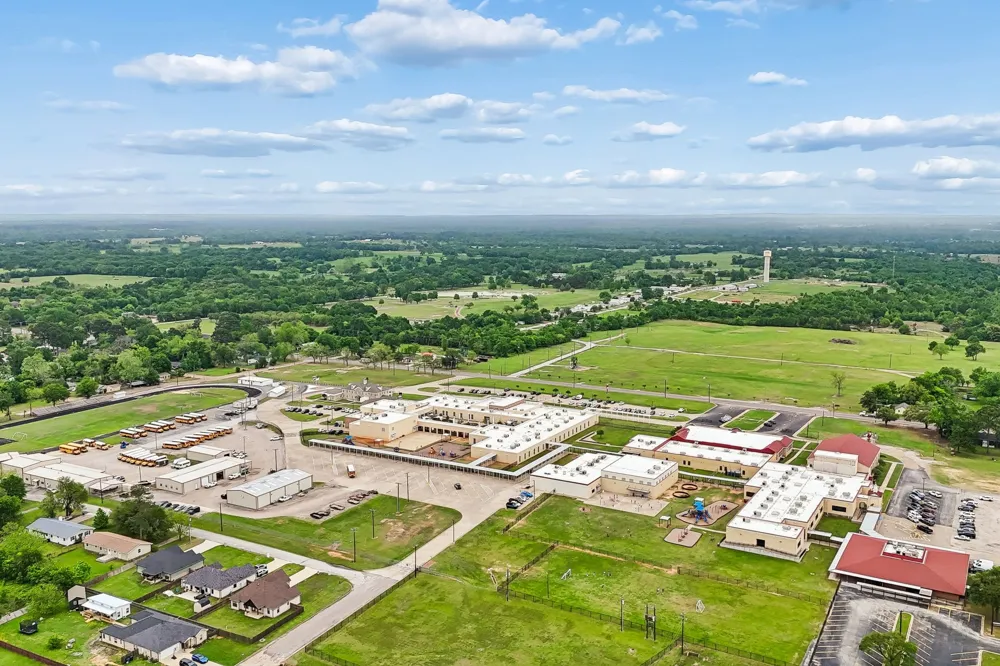 597 E Main Street Van, TX 75790