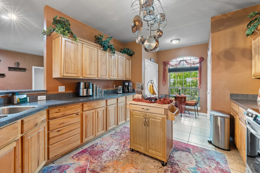 439 Stone Mountain Cresson, TX 76035
