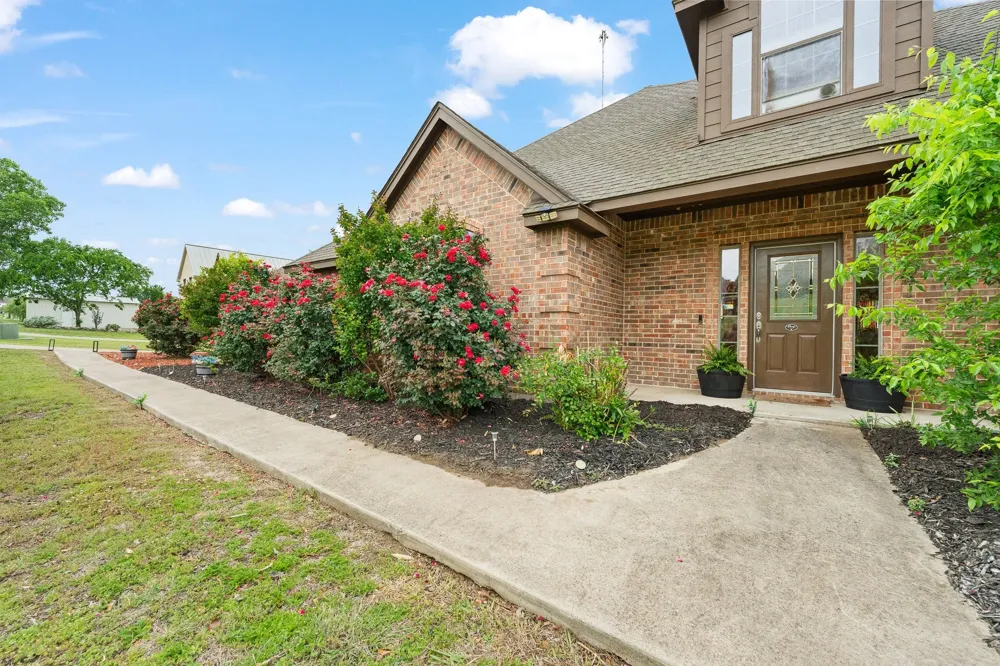 439 Stone Mountain Cresson, TX 76035