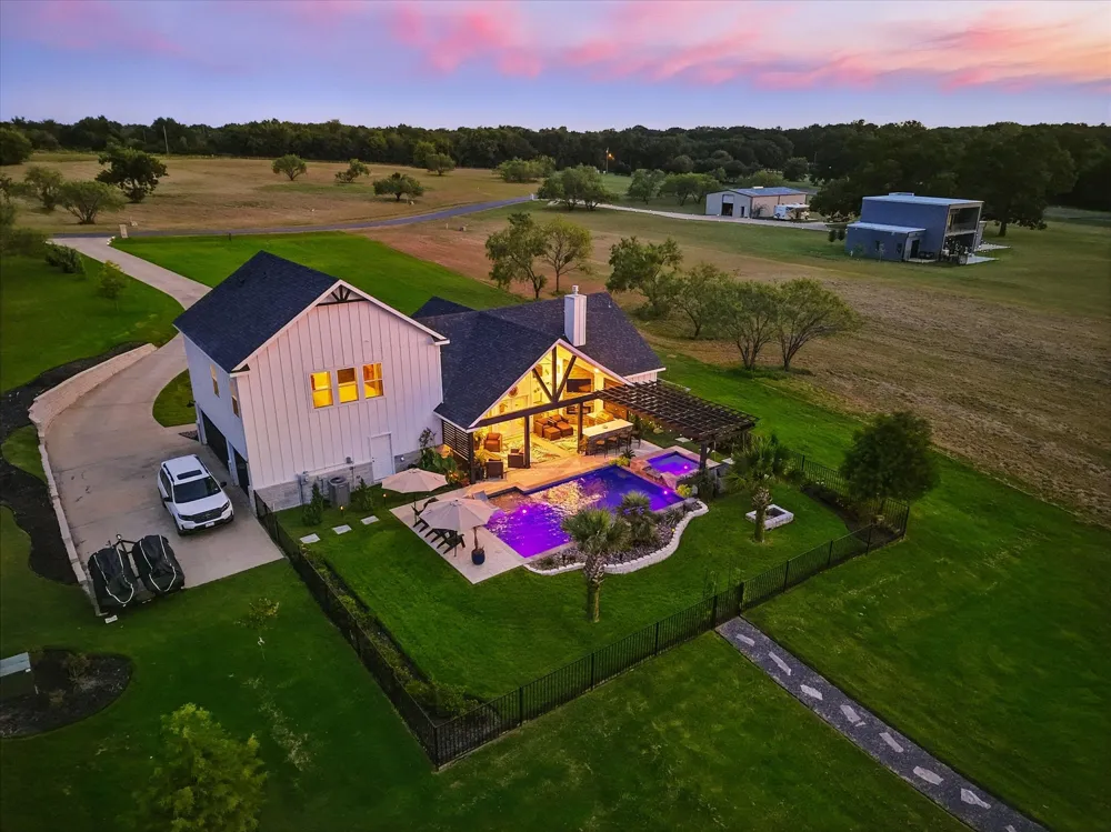 7025 Lake Vista Drive Streetman, TX 75859