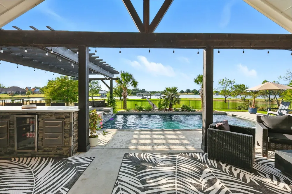 7025 Lake Vista Drive Streetman, TX 75859