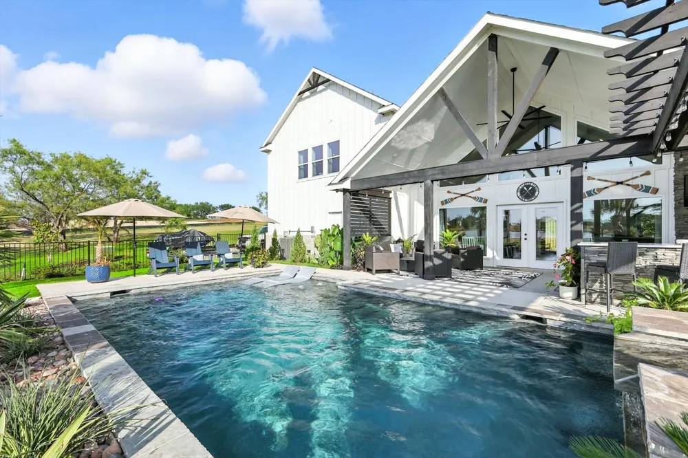 7025 Lake Vista Drive Streetman, TX 75859