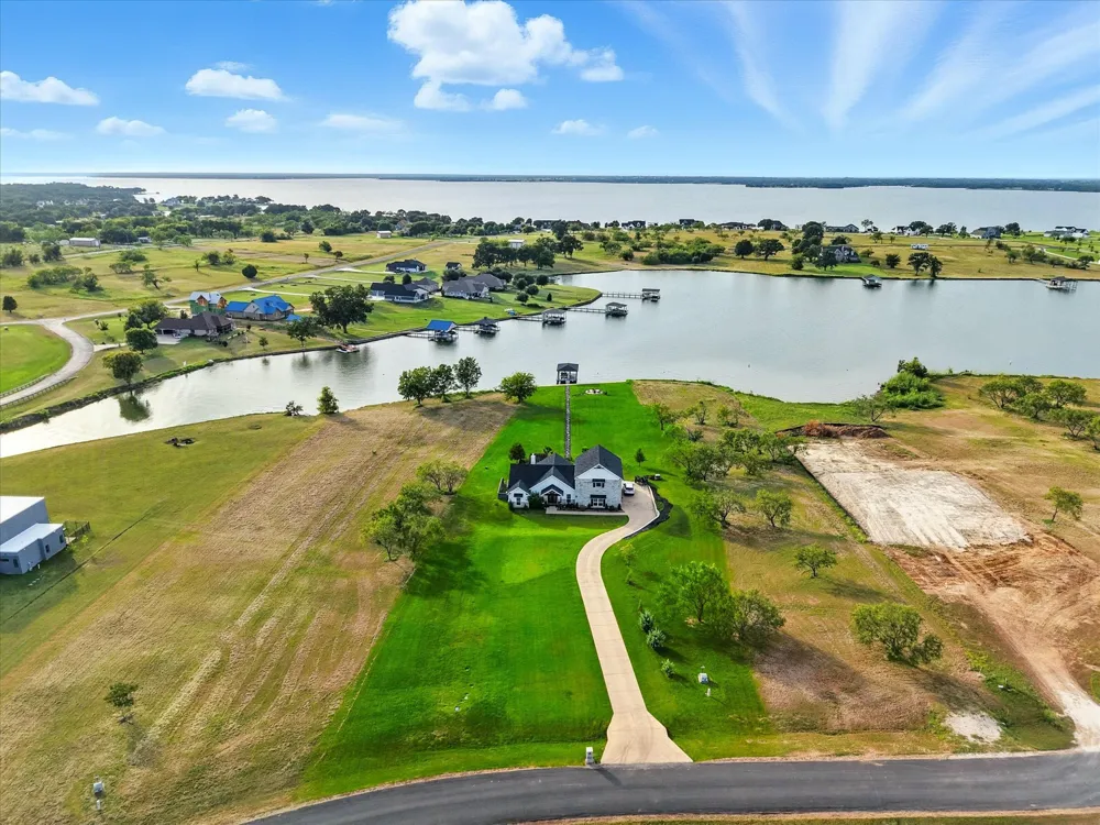 7025 Lake Vista Drive Streetman, TX 75859