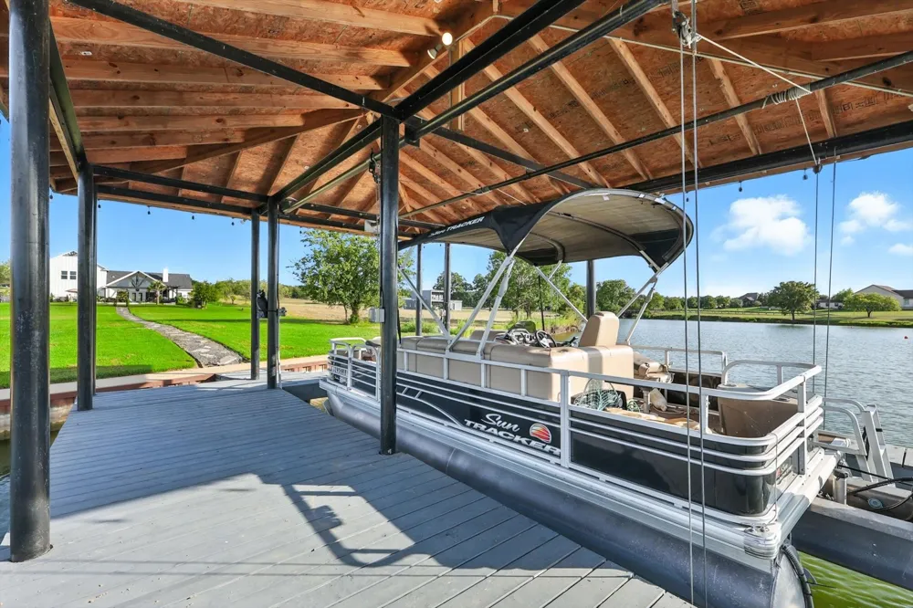 7025 Lake Vista Drive Streetman, TX 75859