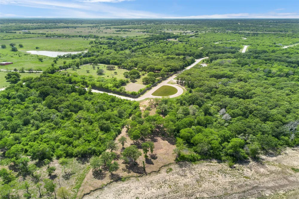 8471 Southern Shore Court Kemp, TX 75143