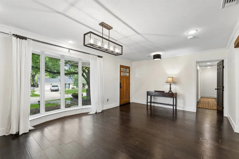 2808 Reedcroft Drive Farmers Branch, TX 75234