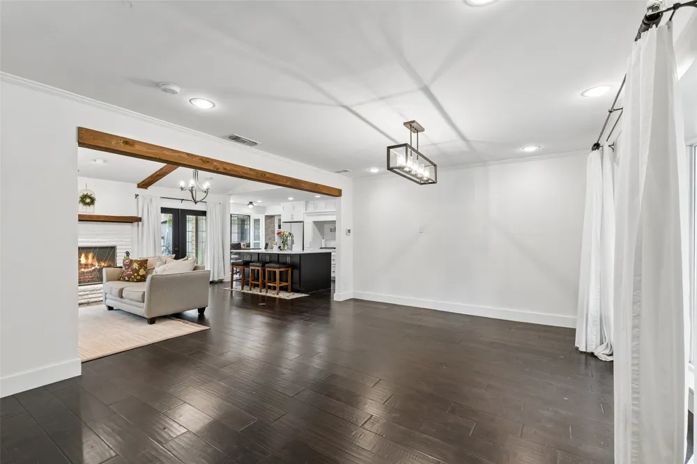 2808 Reedcroft Drive Farmers Branch, TX 75234