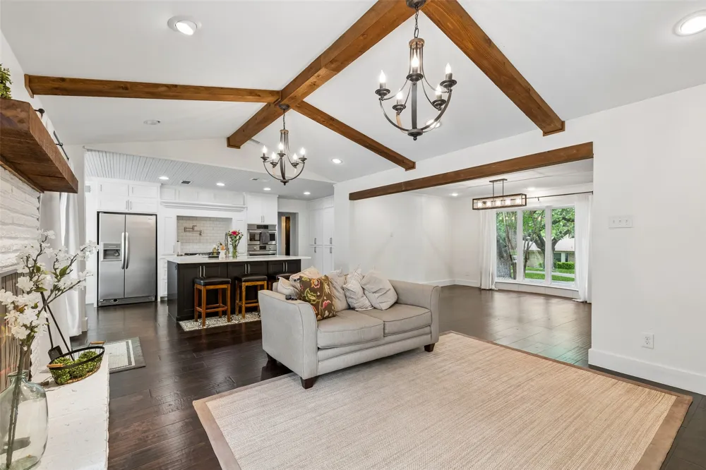 2808 Reedcroft Drive Farmers Branch, TX 75234