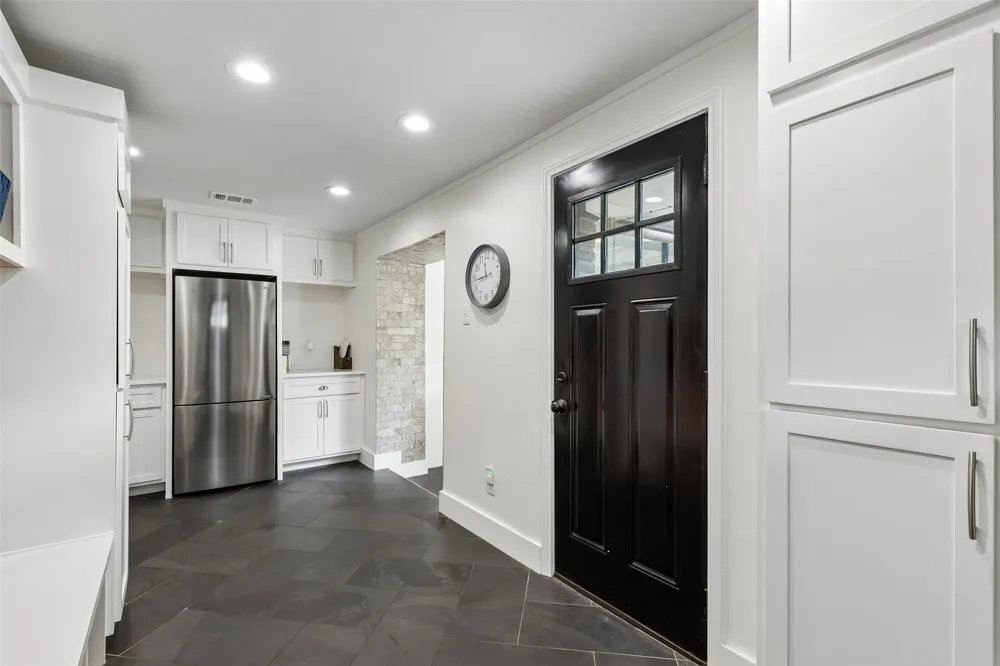 2808 Reedcroft Drive Farmers Branch, TX 75234