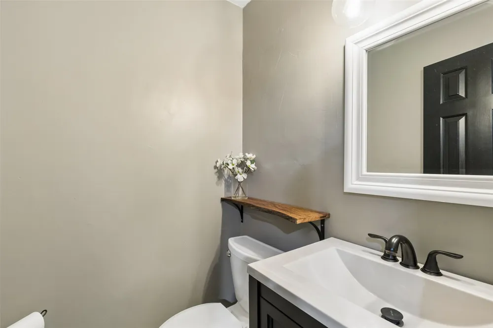 2808 Reedcroft Drive Farmers Branch, TX 75234