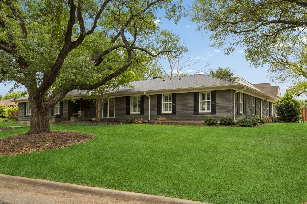2808 Reedcroft Drive Farmers Branch, TX 75234