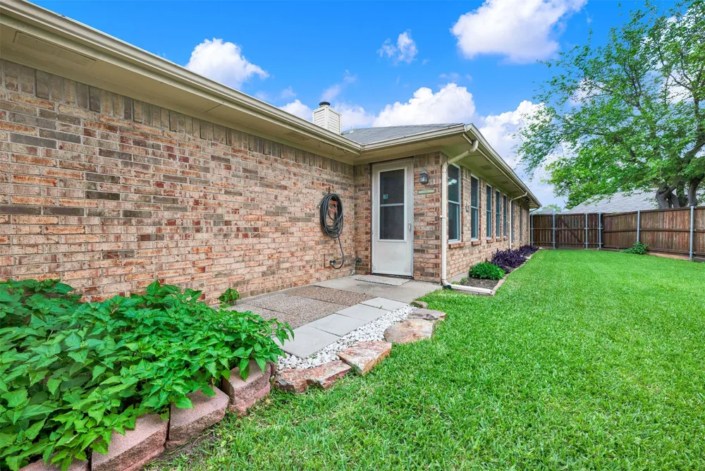 4509 Club Estate Place Mesquite, TX 75150