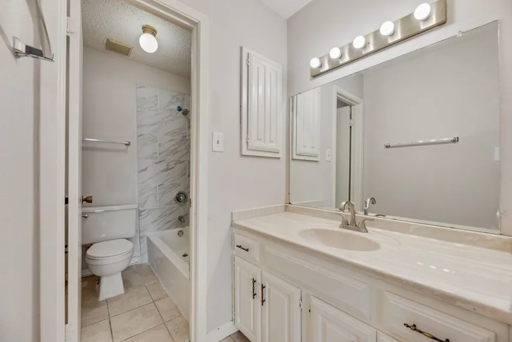 333 Melrose Drive #3B Richardson, TX 75080