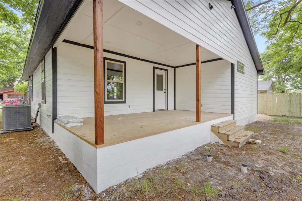 103 Mill Street Savoy, TX 75479