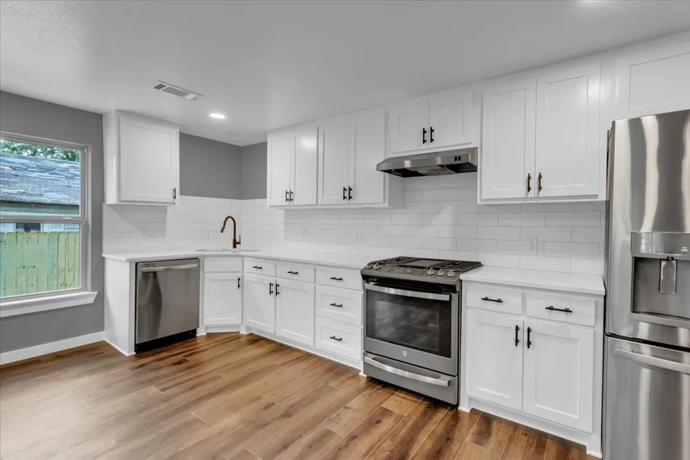 103 Mill Street Savoy, TX 75479