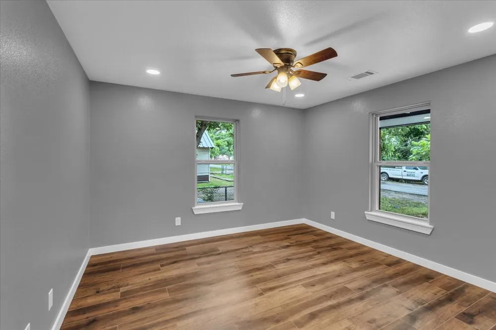 103 Mill Street Savoy, TX 75479