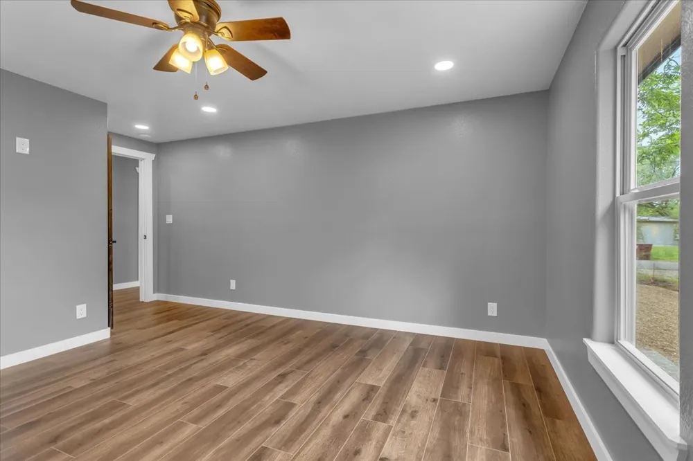103 Mill Street Savoy, TX 75479