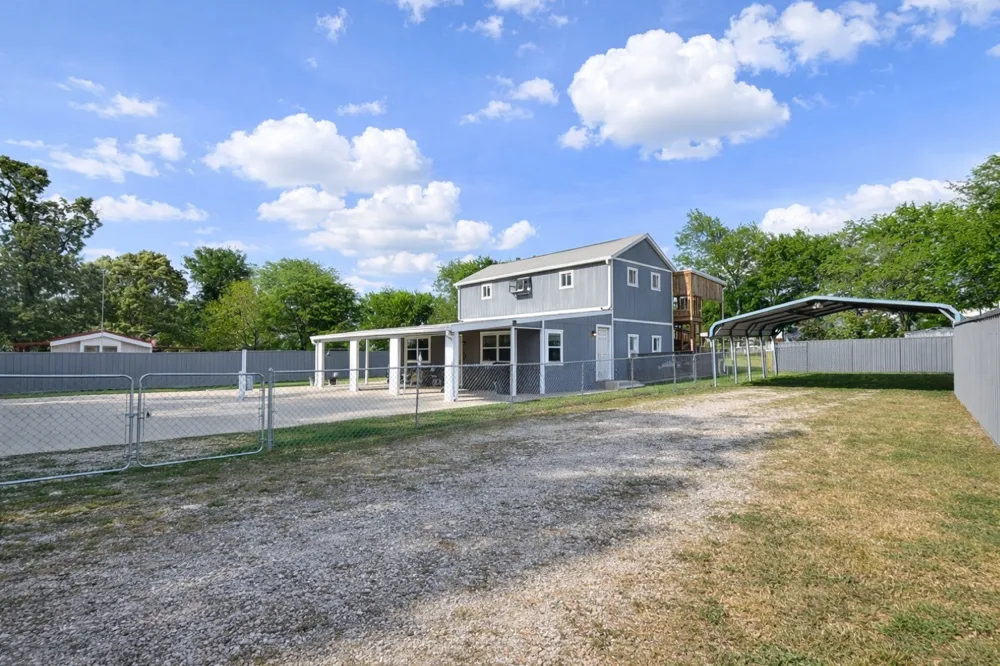 400 Comanche Quitman, TX 75783