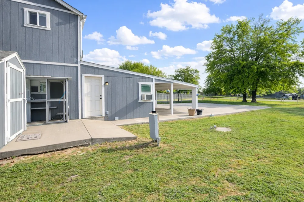 400 Comanche Quitman, TX 75783