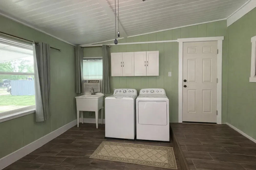 400 Comanche Quitman, TX 75783