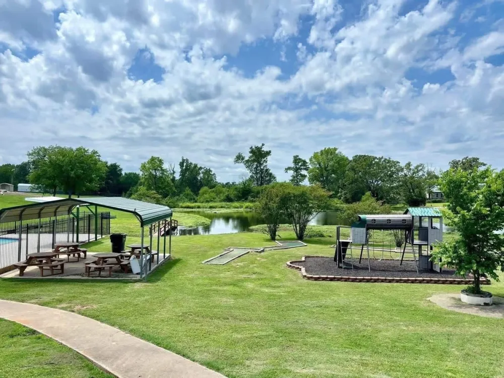 400 Comanche Quitman, TX 75783