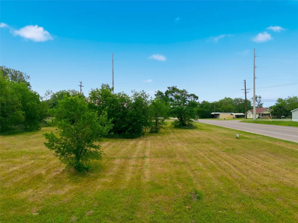 400 W Tyler Street Mexia, TX 76667