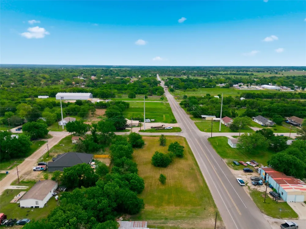 400 W Tyler Street Mexia, TX 76667
