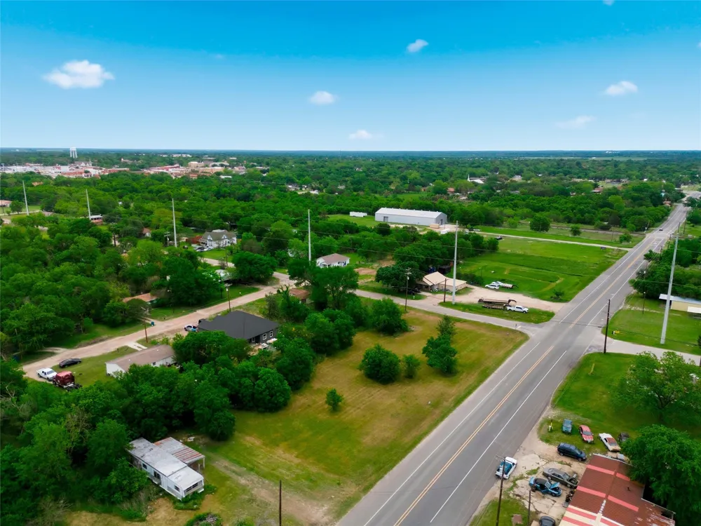 400 W Tyler Street Mexia, TX 76667