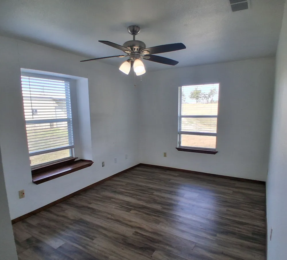 3836 Rs County Road 1605 Lone Oak, TX 75453