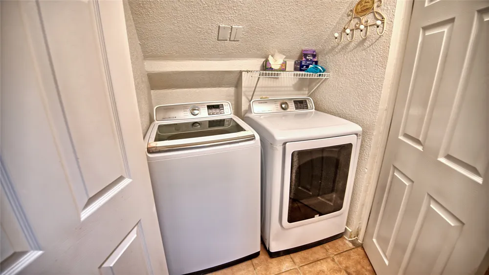 186 County Road 429 Muenster, TX 76252