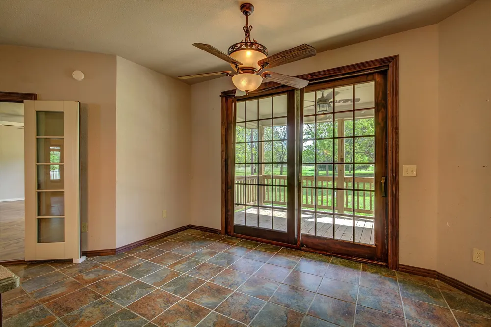 1355 County Road 4719 Wolfe City, TX 75496