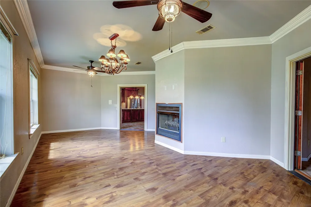 1355 County Road 4719 Wolfe City, TX 75496