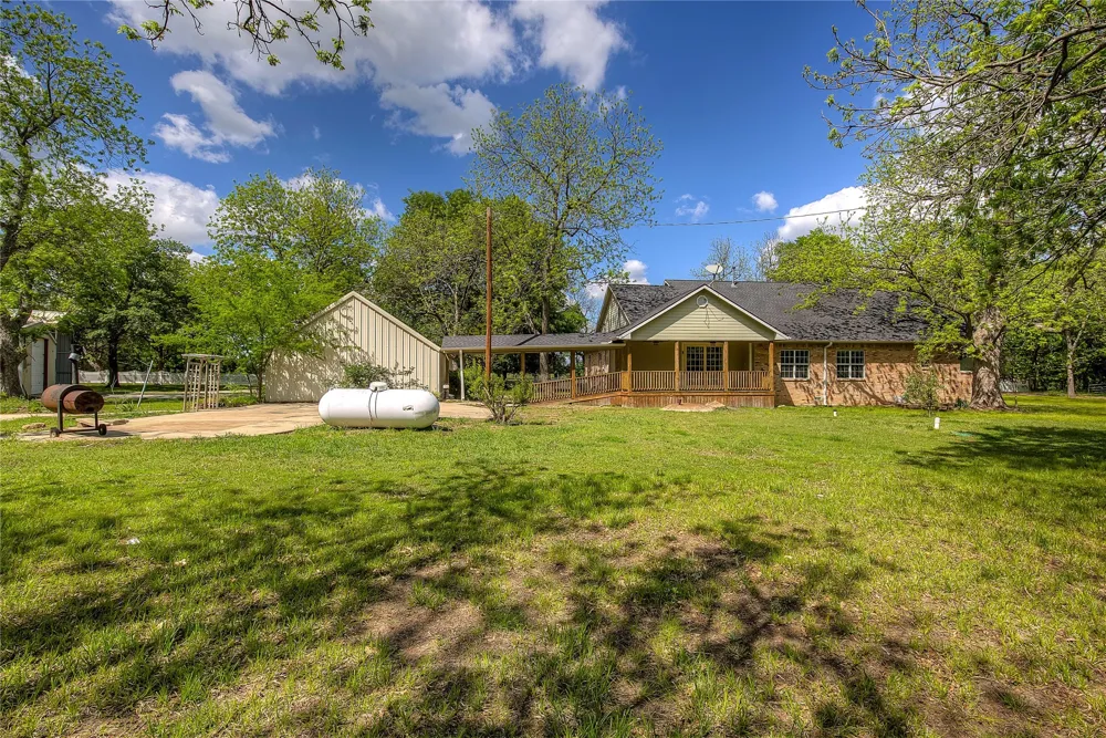 1355 County Road 4719 Wolfe City, TX 75496