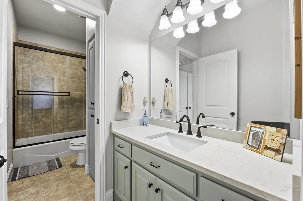 1 Kensington Drive Heath, TX 75032