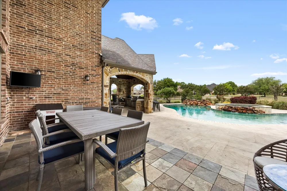 1 Kensington Drive Heath, TX 75032