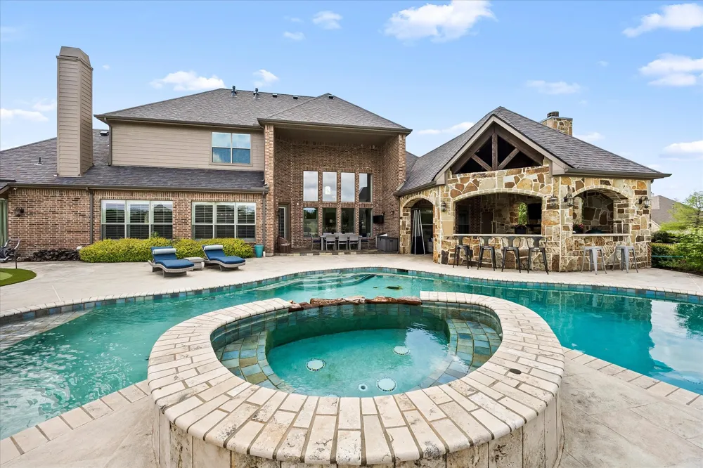 1 Kensington Drive Heath, TX 75032