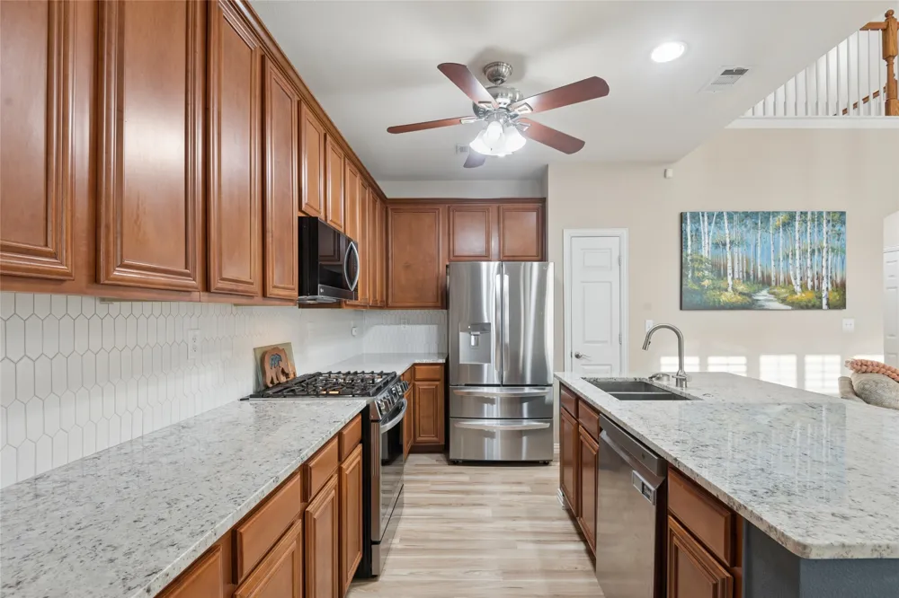 6204 Crescent Street North Richland Hills, TX 76180