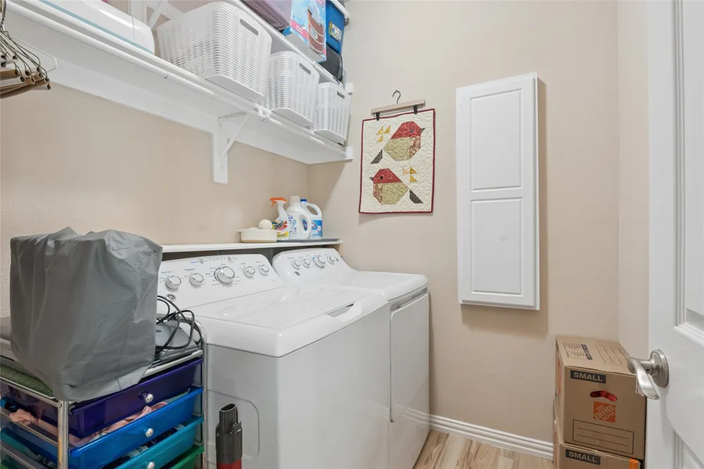 6204 Crescent Street North Richland Hills, TX 76180