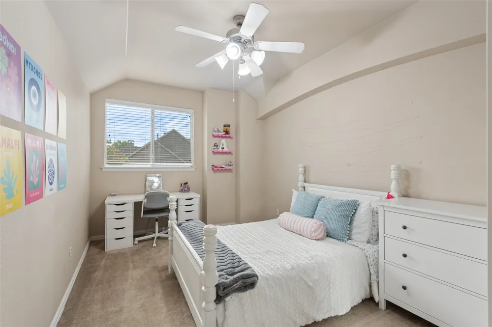 6204 Crescent Street North Richland Hills, TX 76180