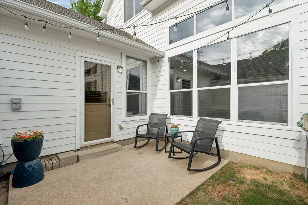 6204 Crescent Street North Richland Hills, TX 76180