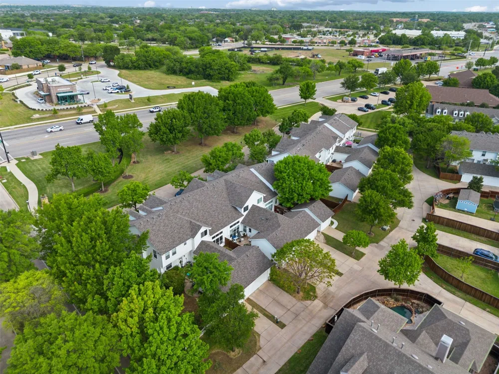 6204 Crescent Street North Richland Hills, TX 76180