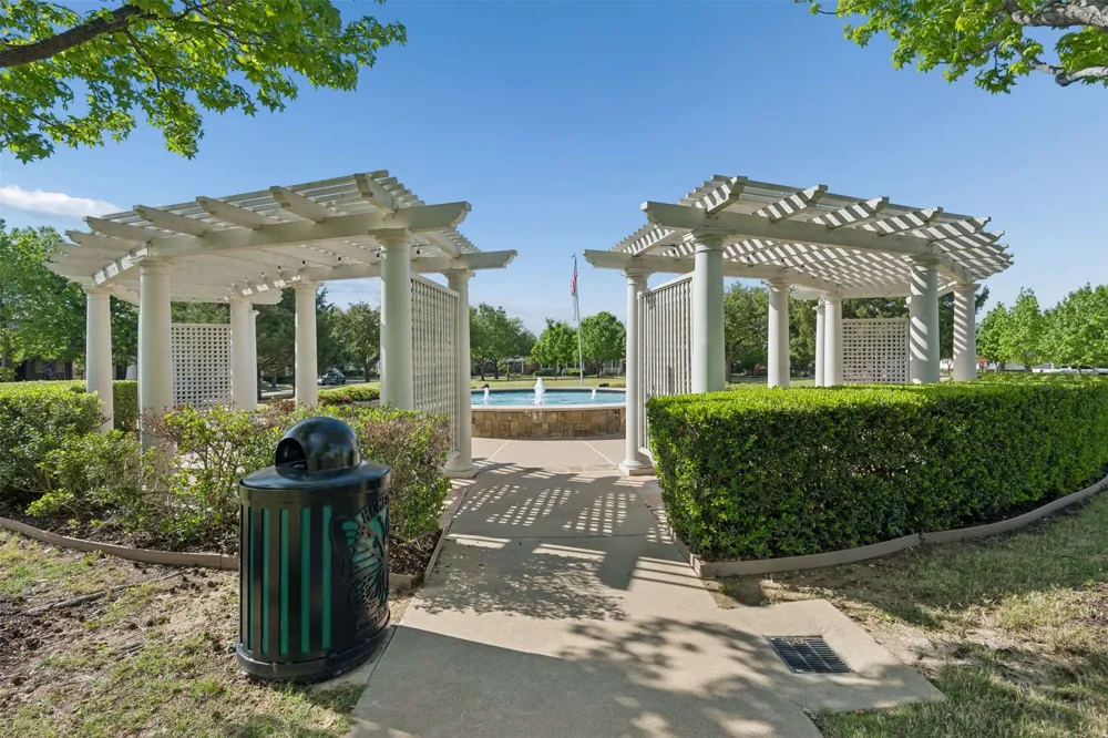 6204 Crescent Street North Richland Hills, TX 76180