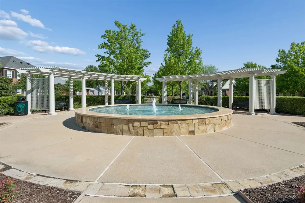 6204 Crescent Street North Richland Hills, TX 76180
